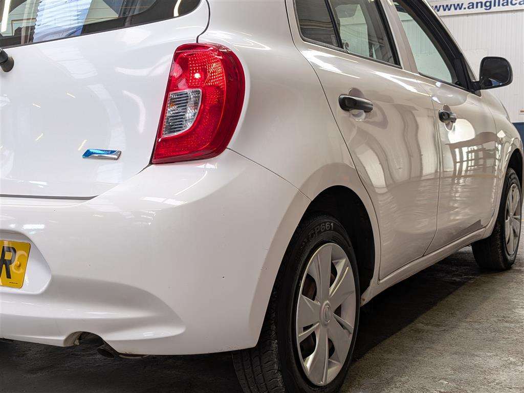 <p>2013 NISSAN MICRA VISIA</p>