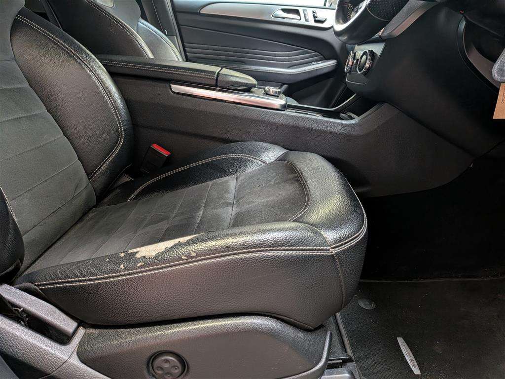 <p>2013 MERCEDES-BENZ ML350 SPORT BLUETEC AUTO</p>