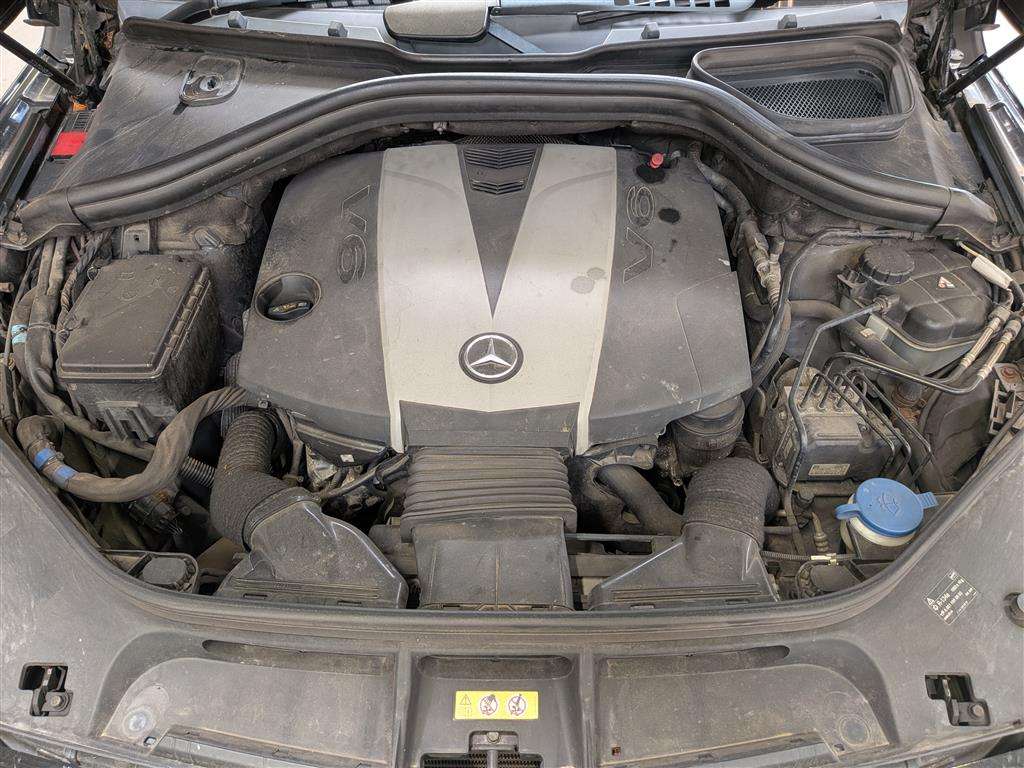 <p>2013 MERCEDES-BENZ ML350 SPORT BLUETEC AUTO</p>