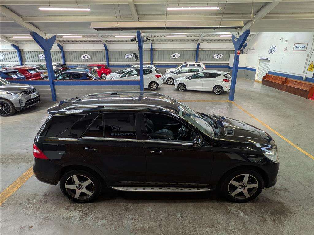 <p>2013 MERCEDES-BENZ ML350 SPORT BLUETEC AUTO</p>