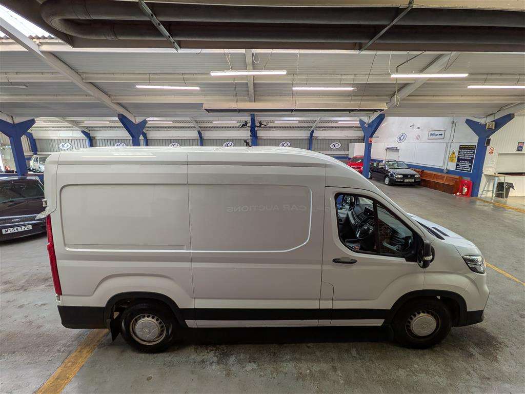 <p>2021 MAXUS DELIVER 9</p>