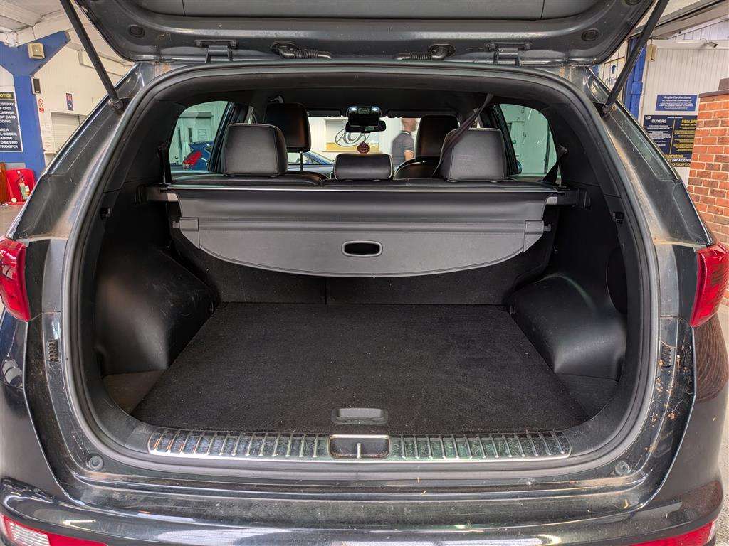 <p>2016 KIA SPORTAGE GT-LINE</p>