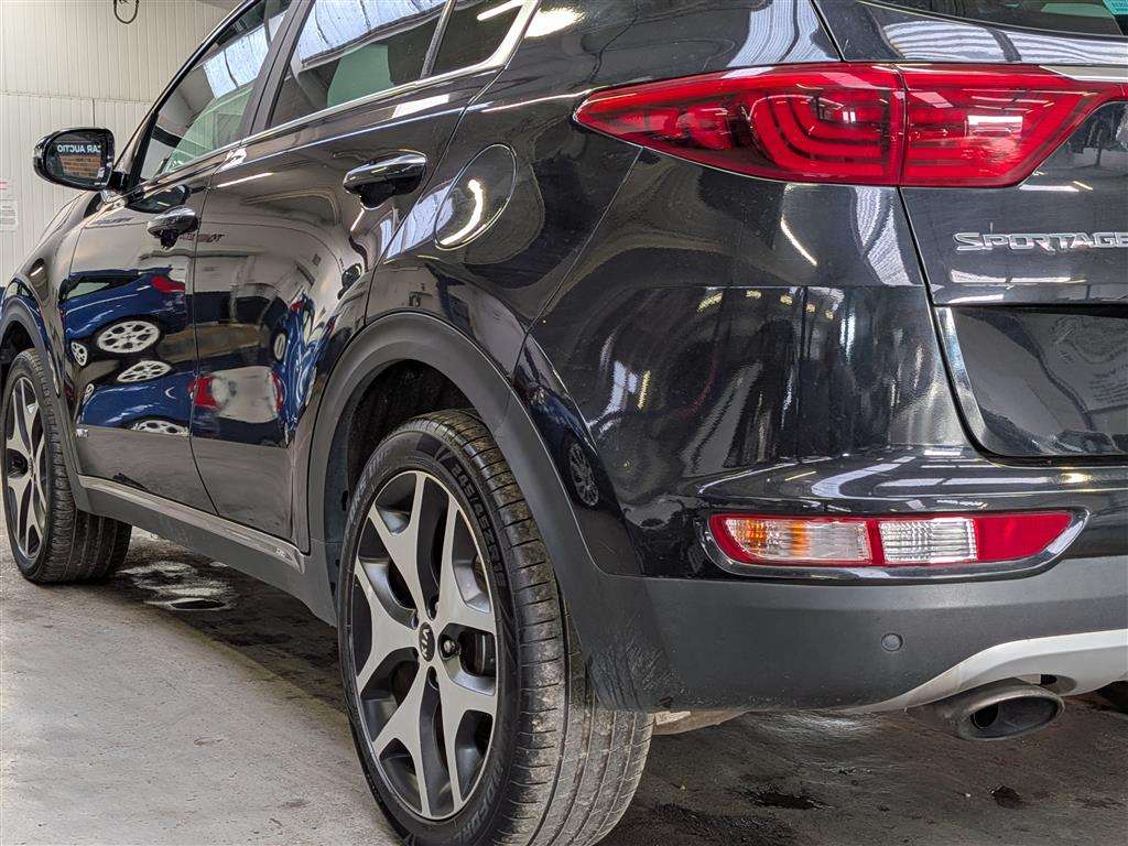 <p>2016 KIA SPORTAGE GT-LINE</p>