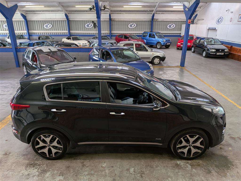 <p>2016 KIA SPORTAGE GT-LINE</p>