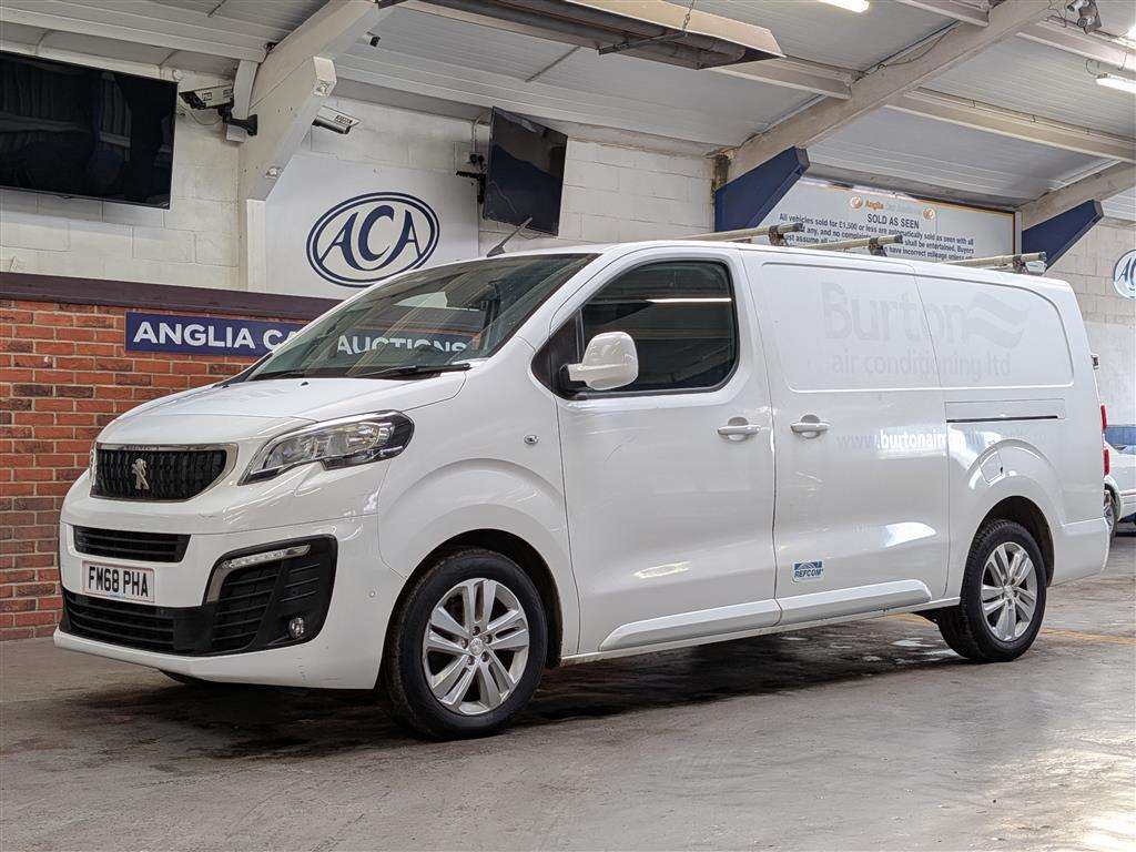 <p>2018 PEUGEOT EXPERT PRO + LONG BLUE HD</p>