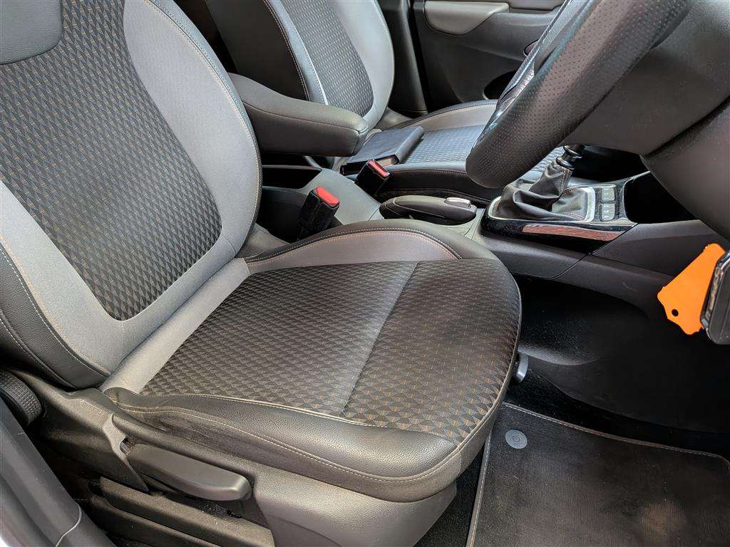 <p>2018 VAUXHALL CROSSLAND X ELITE NAV T D</p>