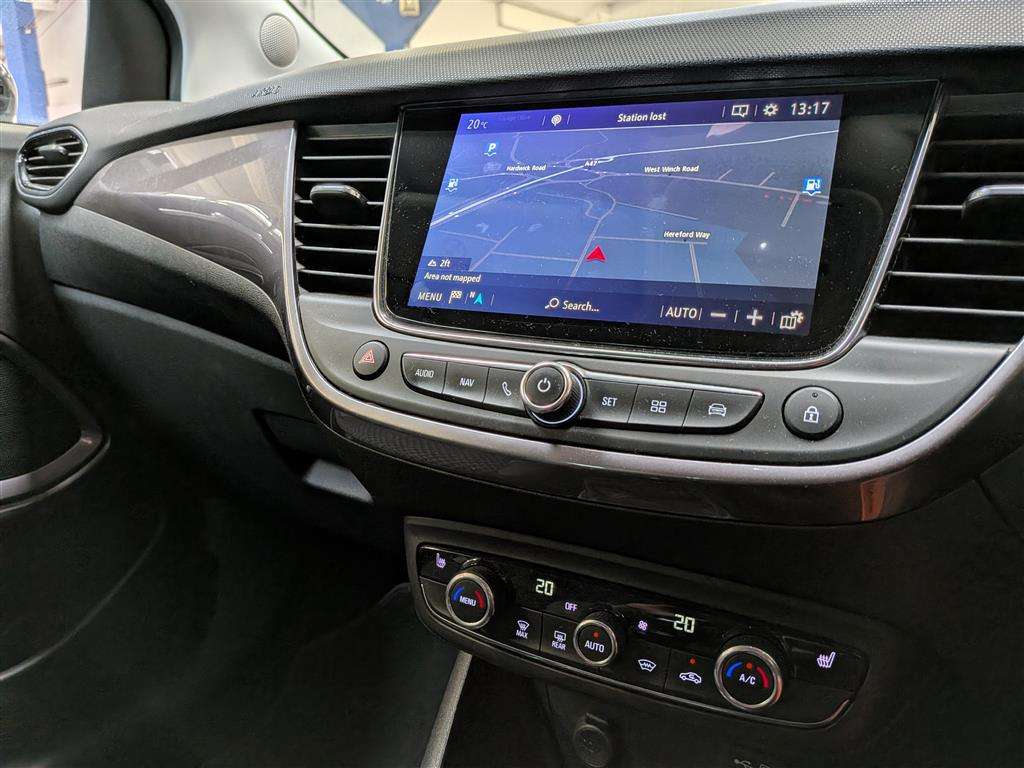 <p>2018 VAUXHALL CROSSLAND X ELITE NAV T D</p>