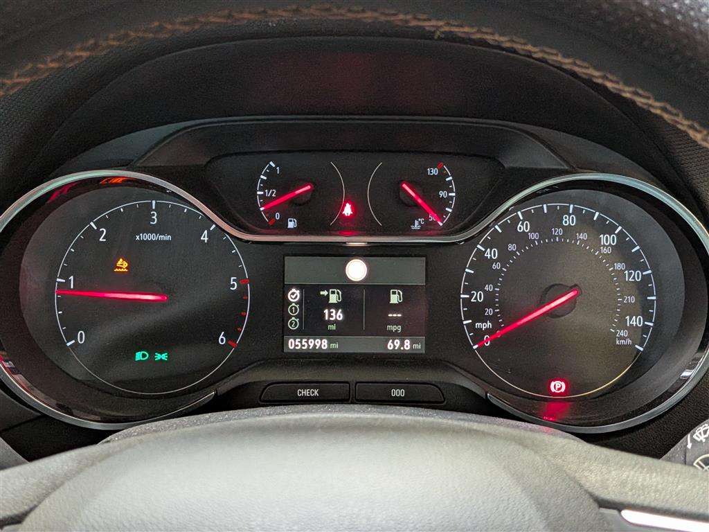 <p>2018 VAUXHALL CROSSLAND X ELITE NAV T D</p>