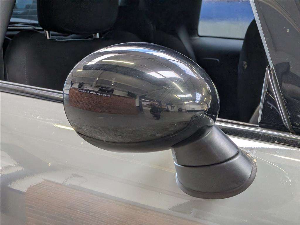 <p>2014 MINI COOPER S AUTO</p>