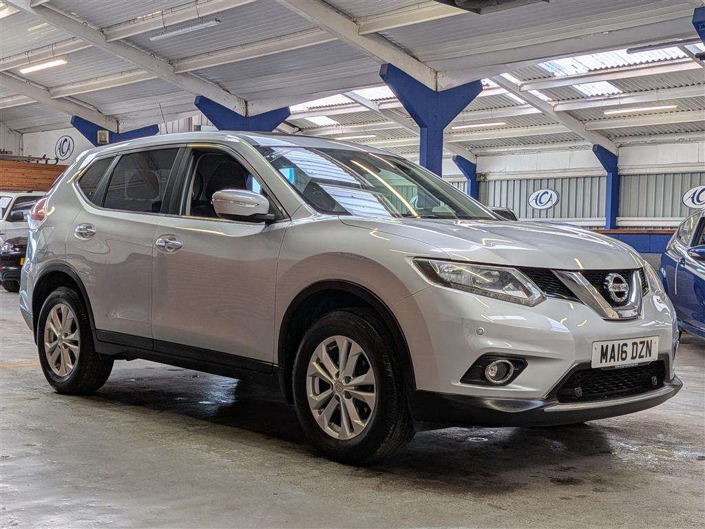 <p>2016 NISSAN X-TRAIL ACENTA DCI 4X4</p>