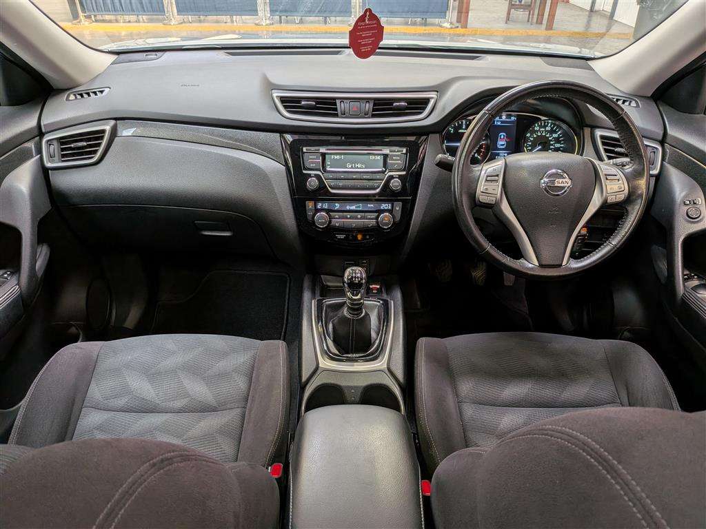 <p>2016 NISSAN X-TRAIL ACENTA DCI 4X4</p>