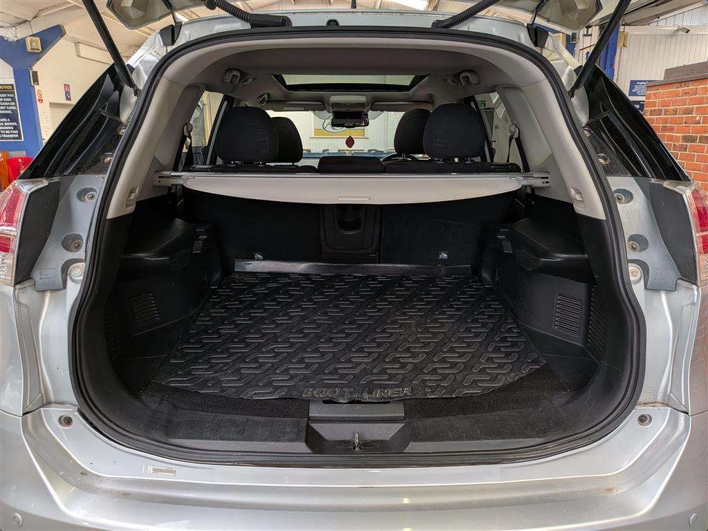 <p>2016 NISSAN X-TRAIL ACENTA DCI 4X4</p>