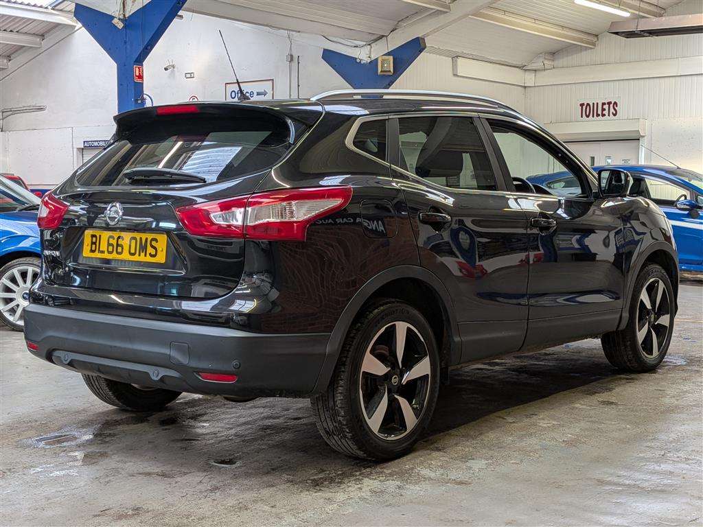 <p>2016 NISSAN QASHQAI N-CONNECTA DCI</p>
