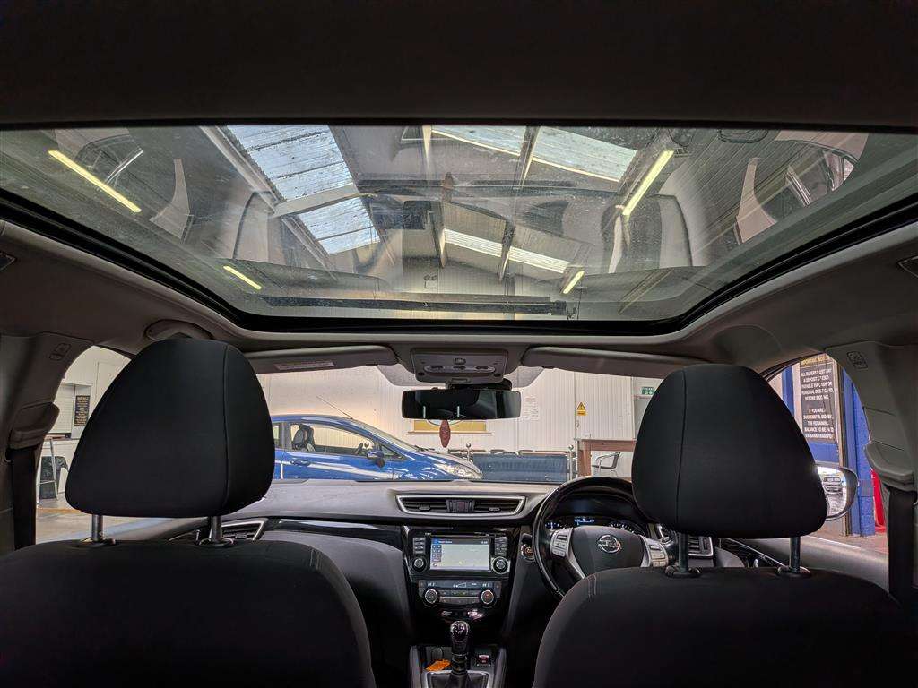 <p>2016 NISSAN QASHQAI N-CONNECTA DCI</p>