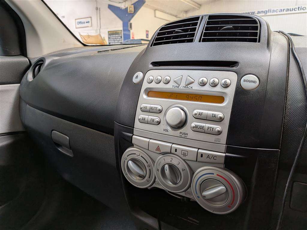 <p>2011 PERODUA MYVI EZI AUTO</p>
