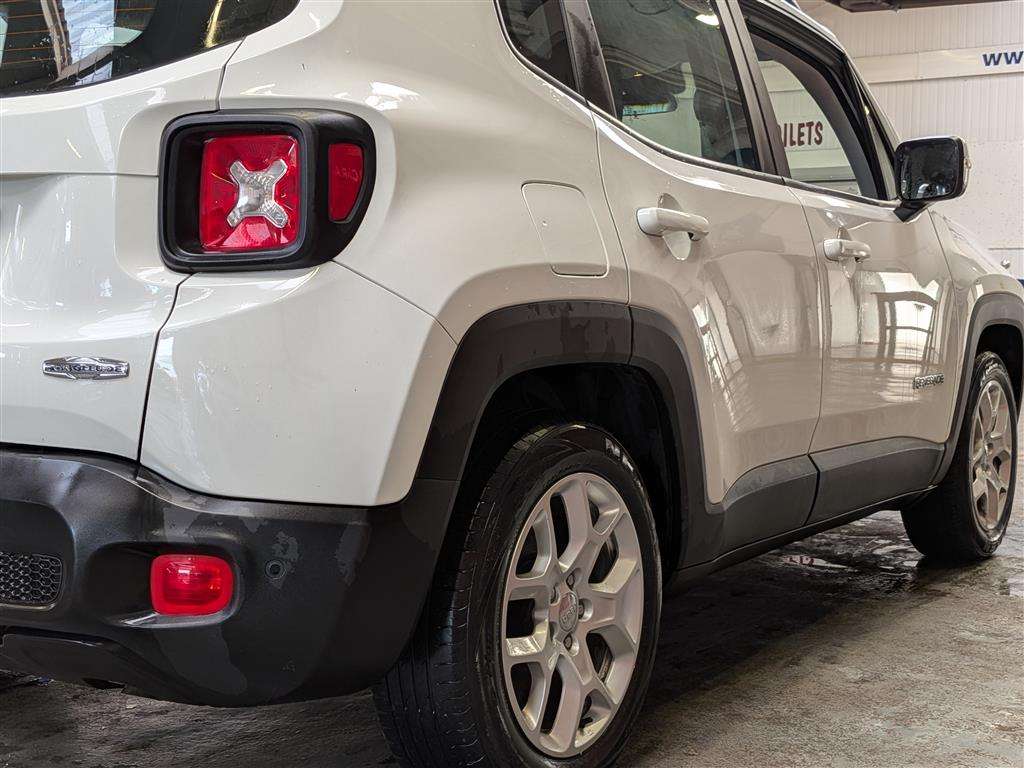<p>2017 JEEP RENEGADE LONGITUDE M-JET</p>