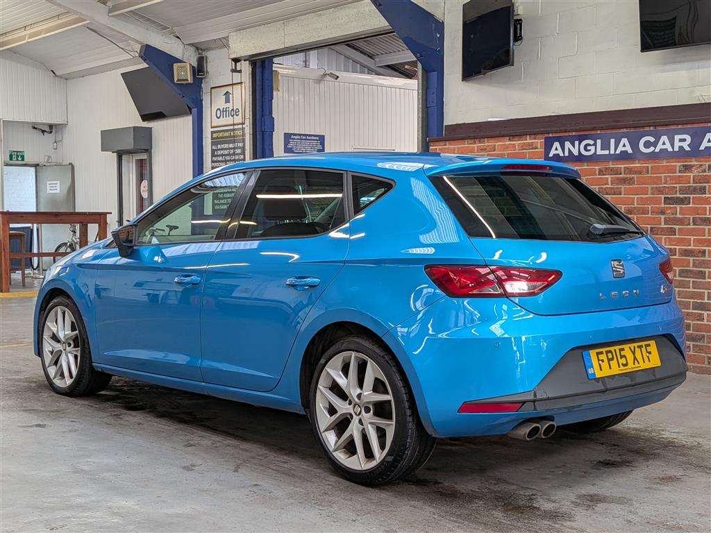 <p>2015 SEAT LEON FR TDI</p>