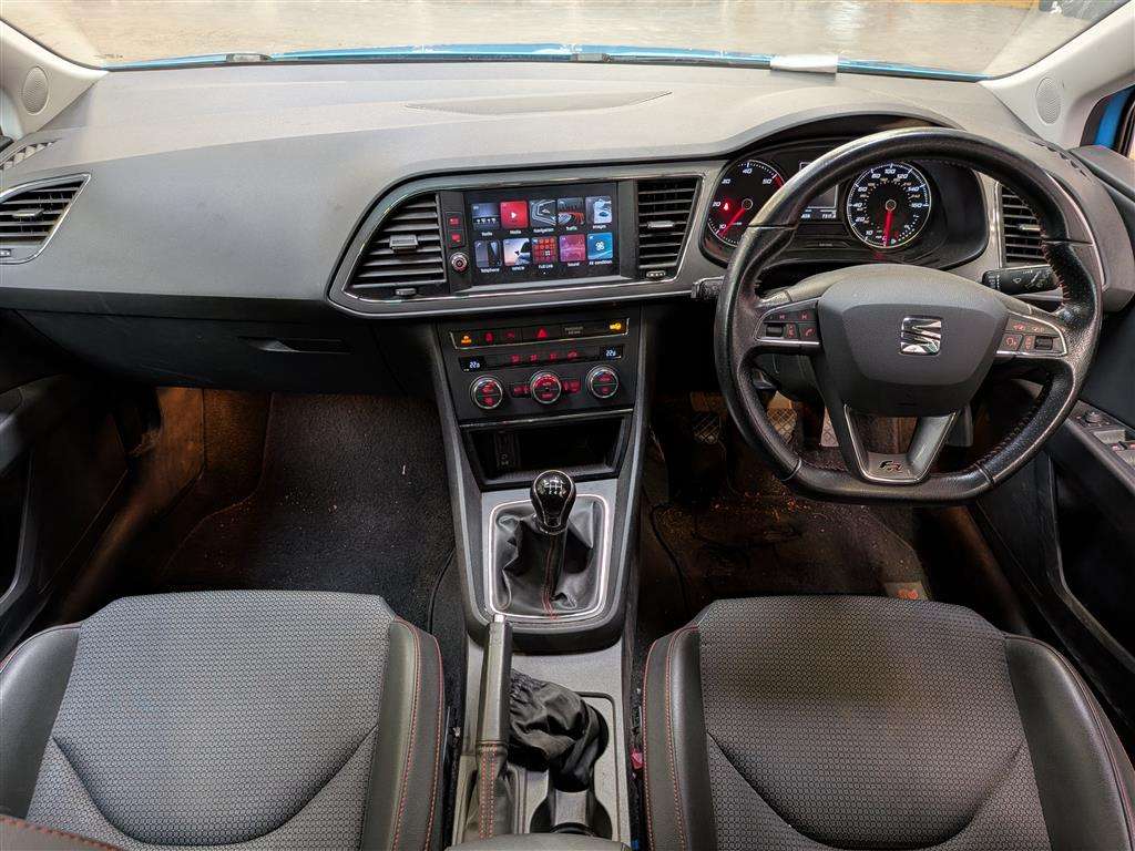 <p>2015 SEAT LEON FR TDI</p>