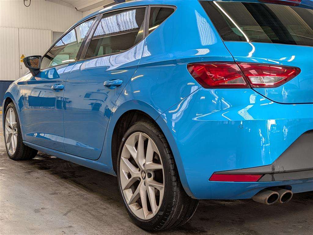<p>2015 SEAT LEON FR TDI</p>