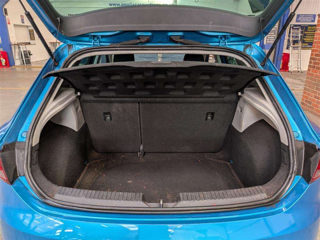 <p>2015 SEAT LEON FR TDI</p>