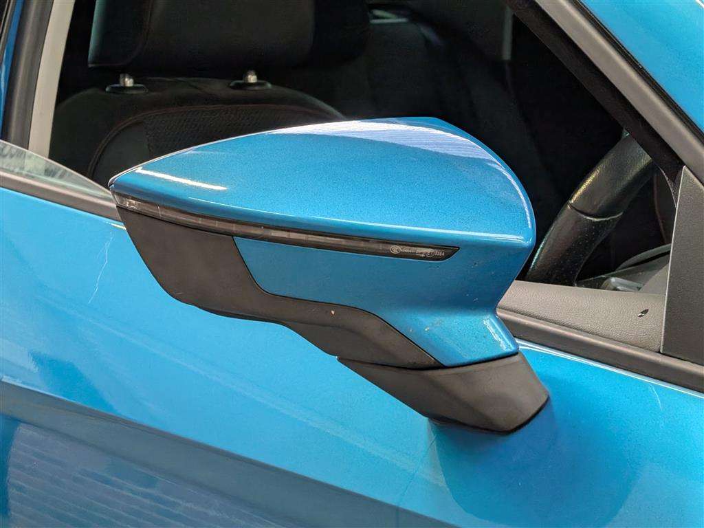 <p>2015 SEAT LEON FR TDI</p>