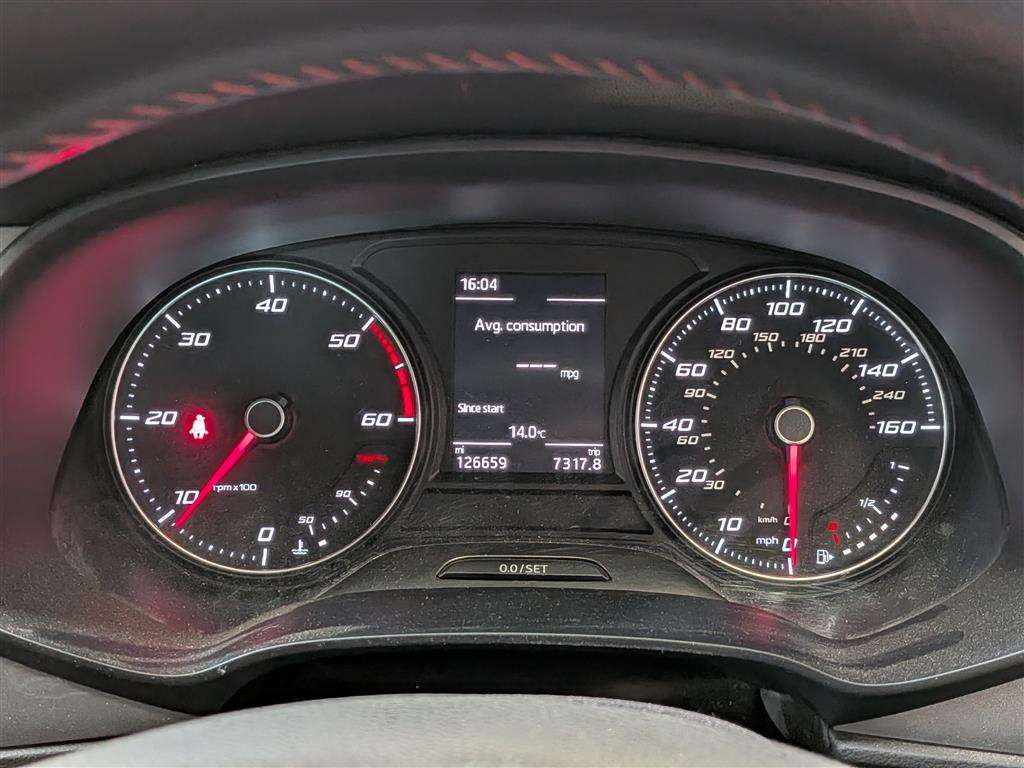 <p>2015 SEAT LEON FR TDI</p>