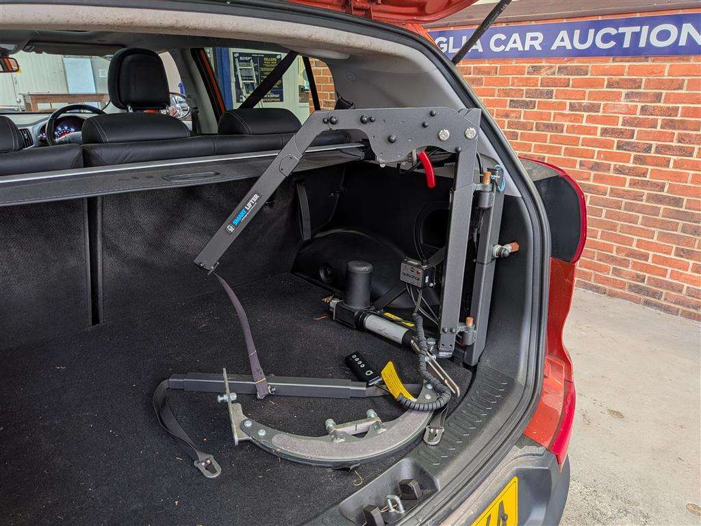 <p>2013 KIA SPORTAGE KX-3 CRDI</p>