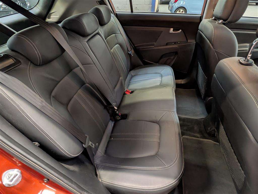 <p>2013 KIA SPORTAGE KX-3 CRDI</p>
