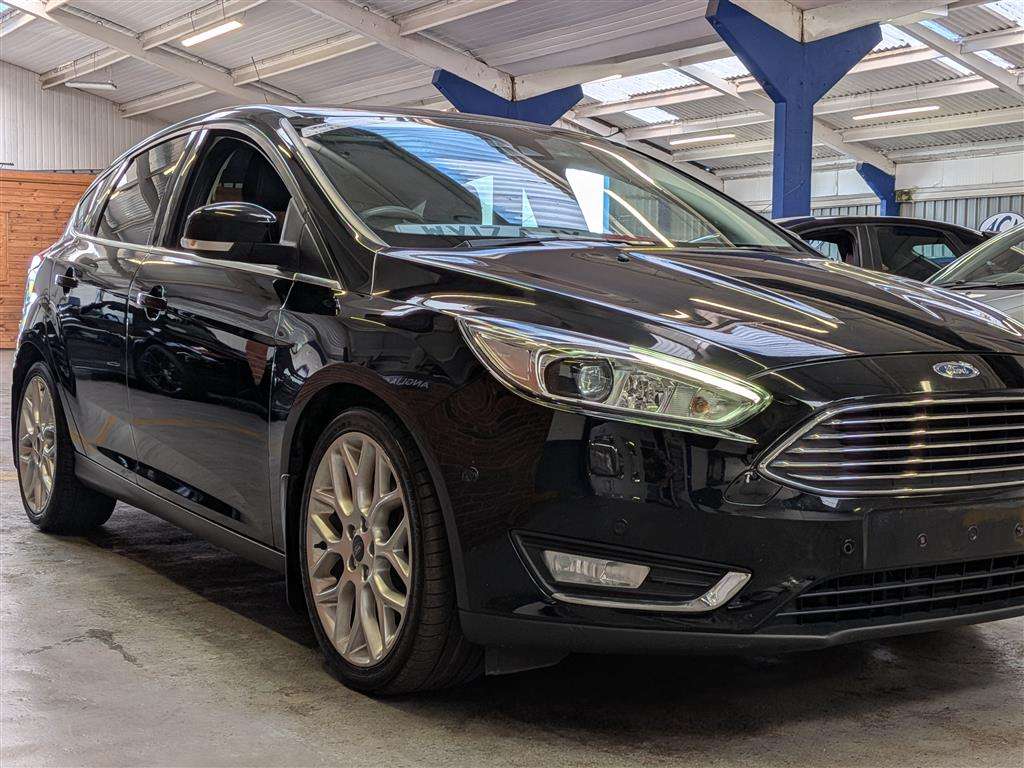 <p>2017 FORD FOCUS TITANIUM X TDCI</p>