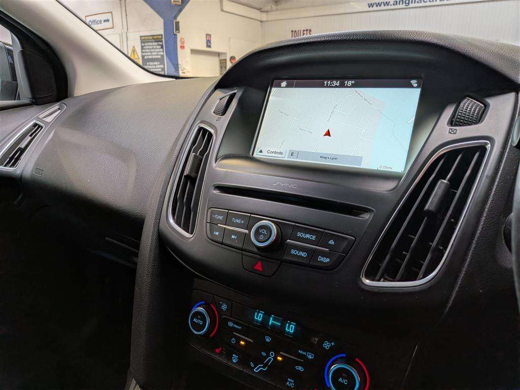 <p>2017 FORD FOCUS TITANIUM X TDCI</p>