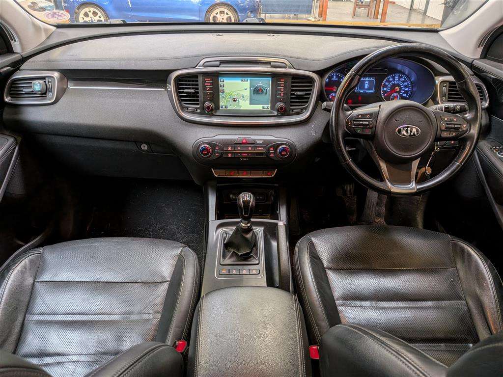 <p>2016 KIA SORENTO KX-2 CRDI ISG 4X4</p>