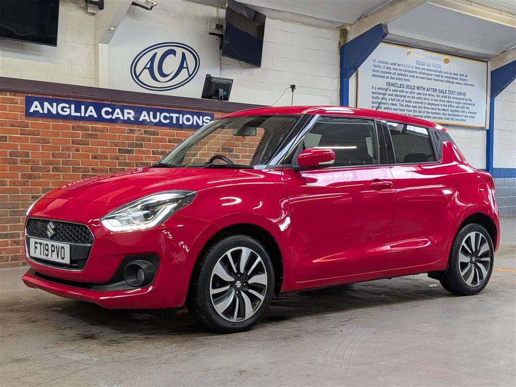 <p>2019 SUZUKI SWIFT SZ5 BOOSTERJET AUTO</p>
