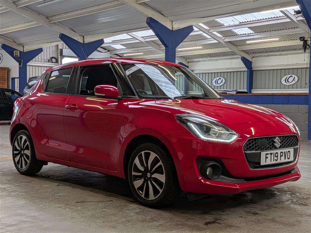 <p>2019 SUZUKI SWIFT SZ5 BOOSTERJET AUTO</p>