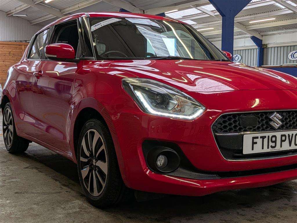 <p>2019 SUZUKI SWIFT SZ5 BOOSTERJET AUTO</p>