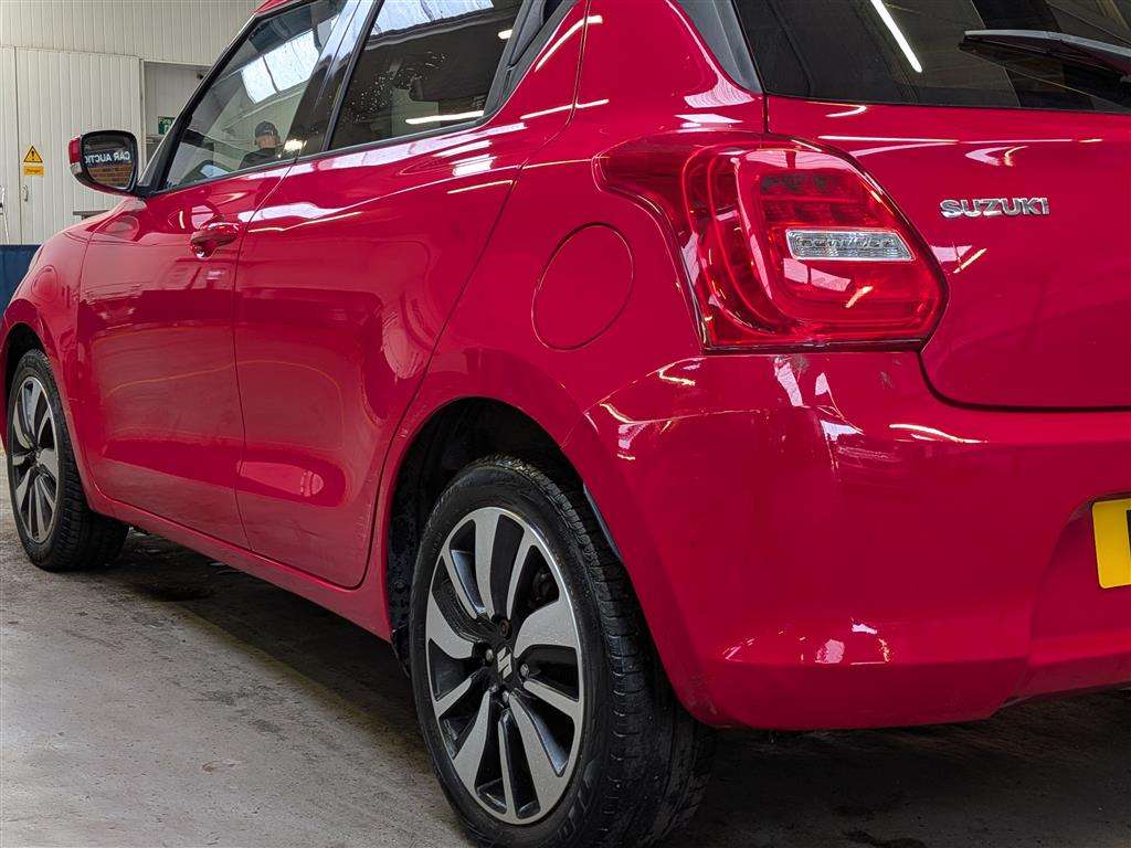 <p>2019 SUZUKI SWIFT SZ5 BOOSTERJET AUTO</p>