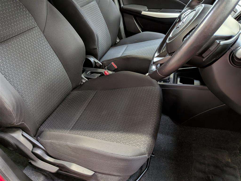 <p>2019 SUZUKI SWIFT SZ5 BOOSTERJET AUTO</p>