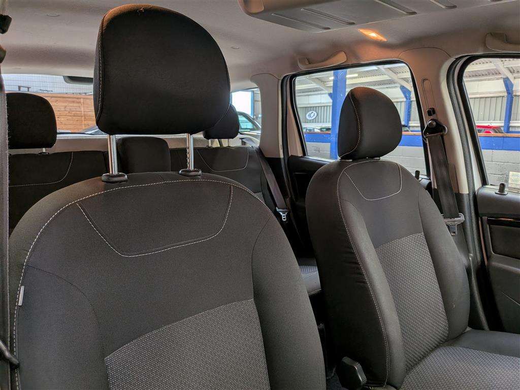 <p>2013 DACIA DUSTER LAUREATE DCI 4X2</p>
