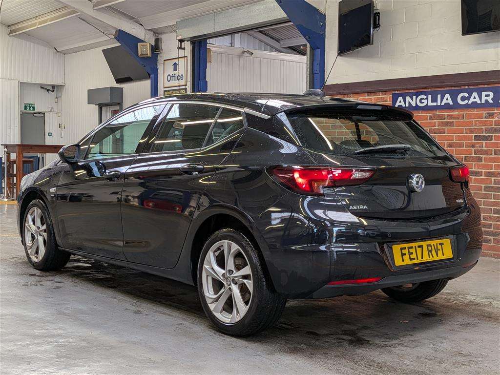 <p>2017 VAUXHALL ASTRA SRI CDTI AUTO</p>