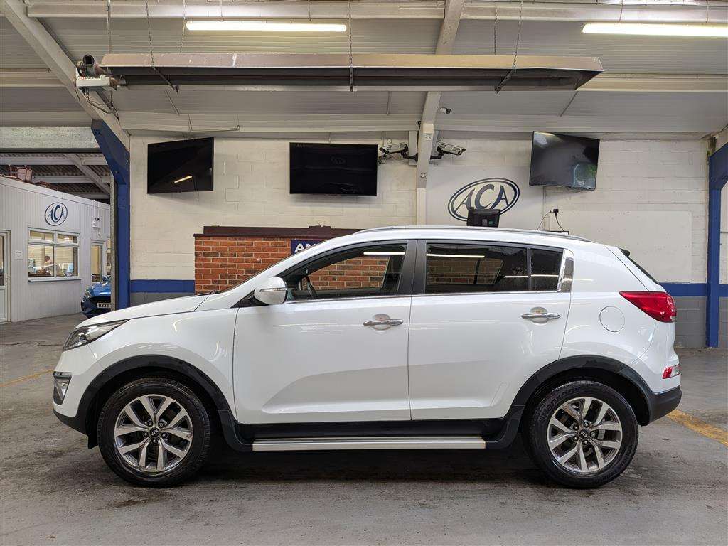 <p>2014 KIA SPORTAGE WHITE EDIT-N ISG</p>