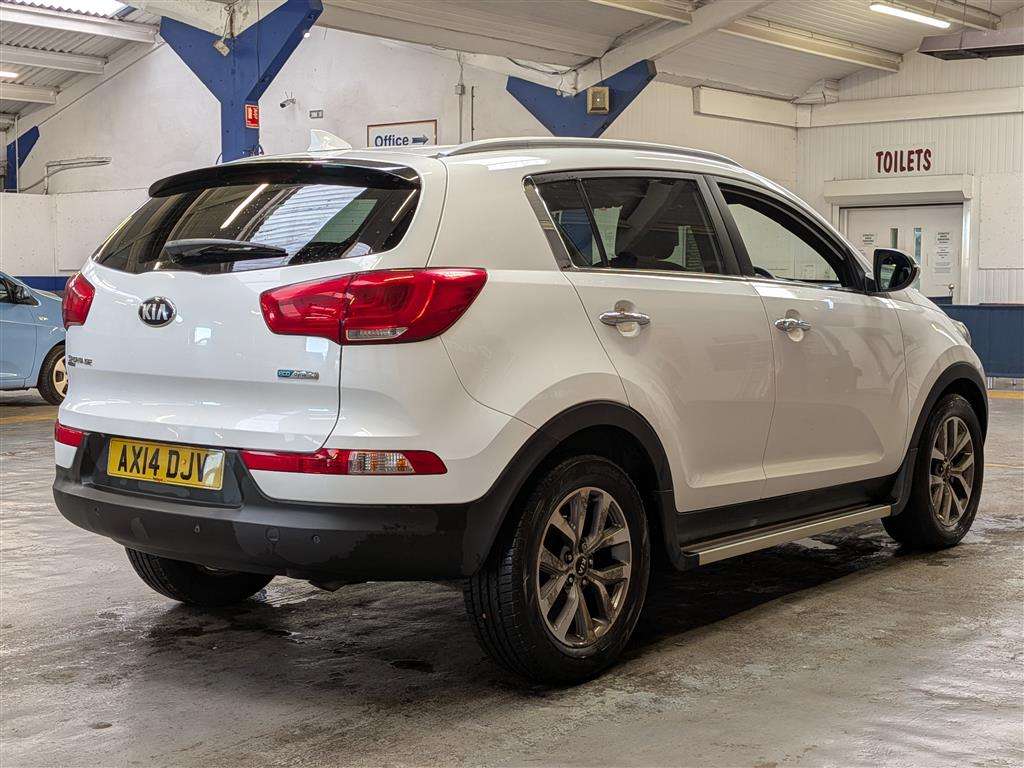 <p>2014 KIA SPORTAGE WHITE EDIT-N ISG</p>
