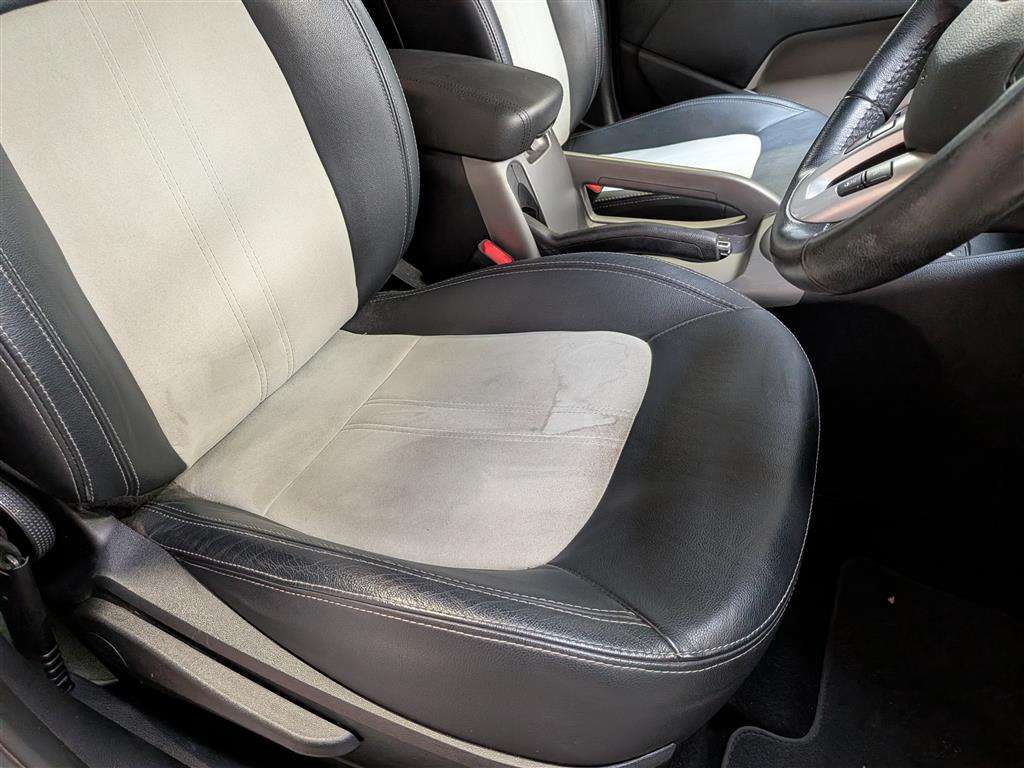 <p>2014 KIA SPORTAGE WHITE EDIT-N ISG</p>