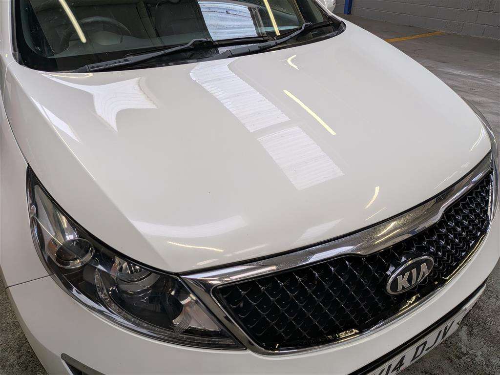 <p>2014 KIA SPORTAGE WHITE EDIT-N ISG</p>