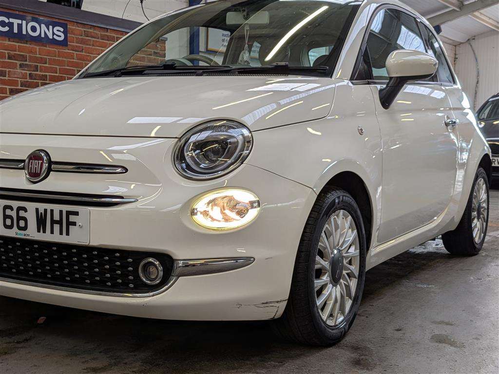 <p>2016 FIAT 500 LOUNGE</p>