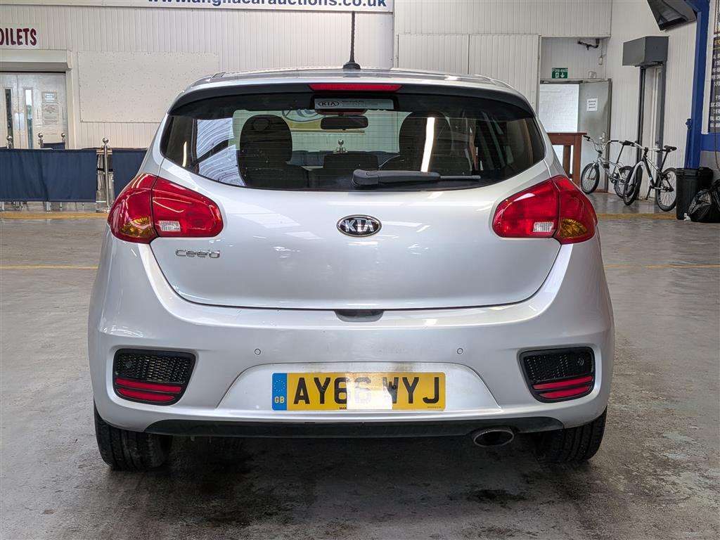 <p>2016 KIA CEED SR7</p>