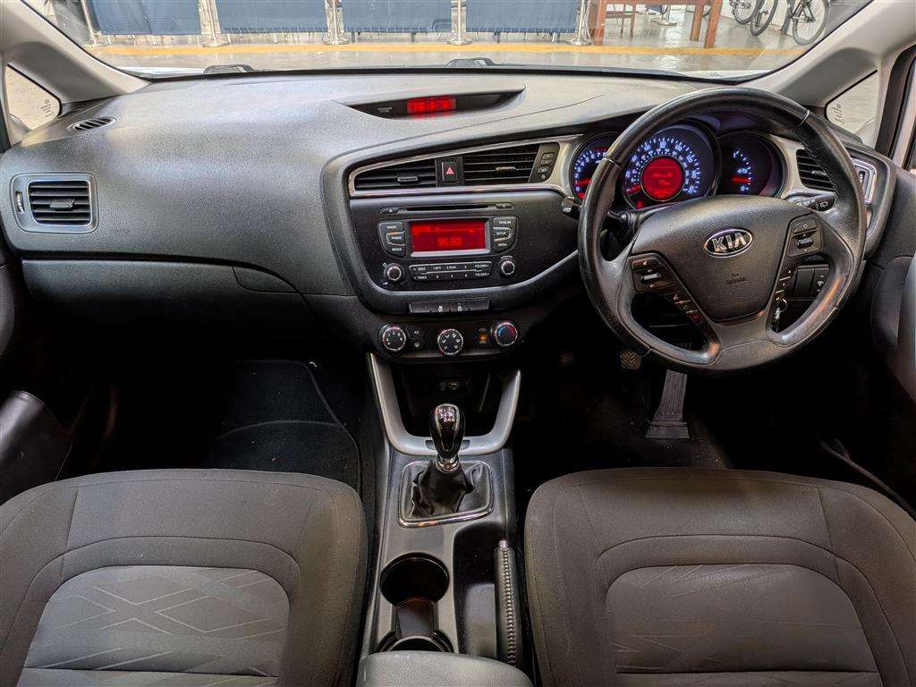 <p>2016 KIA CEED SR7</p>