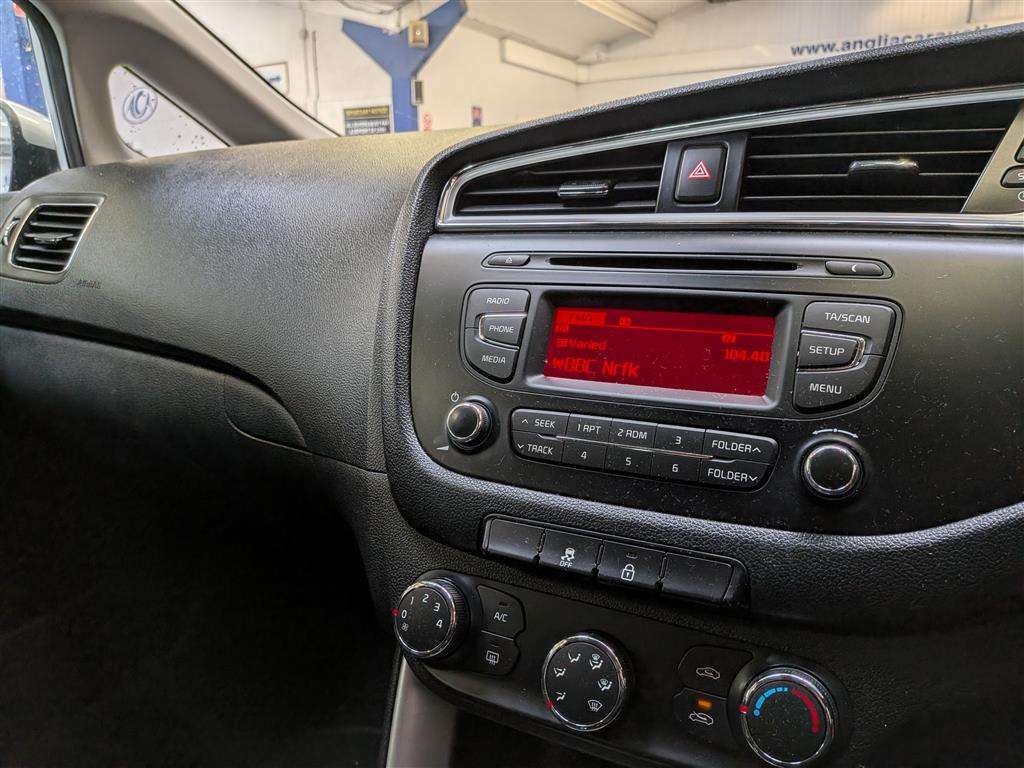 <p>2016 KIA CEED SR7</p>