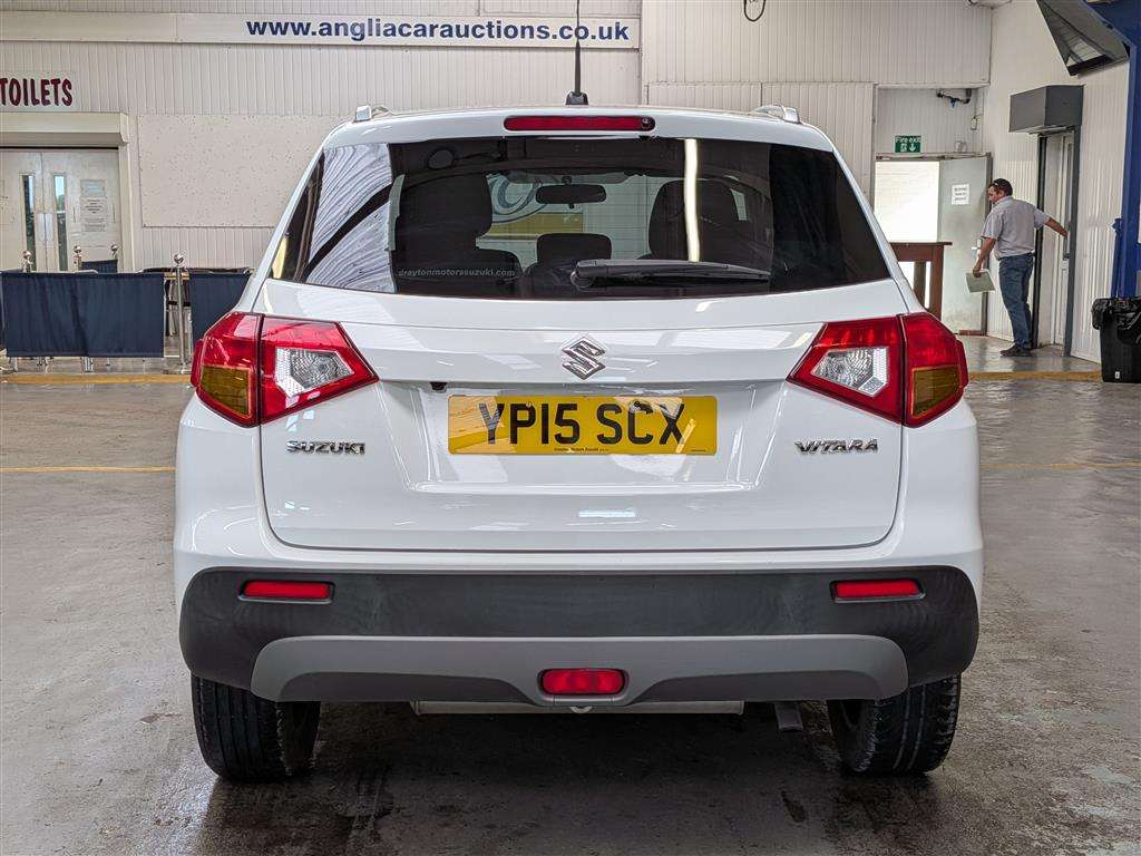 <p>2015 SUZUKI VITARA SZ-T</p>
