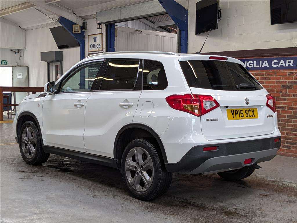 <p>2015 SUZUKI VITARA SZ-T</p>
