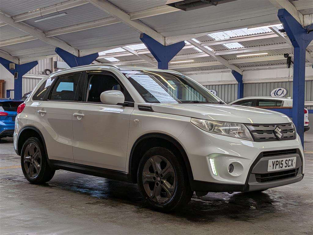 <p>2015 SUZUKI VITARA SZ-T</p>