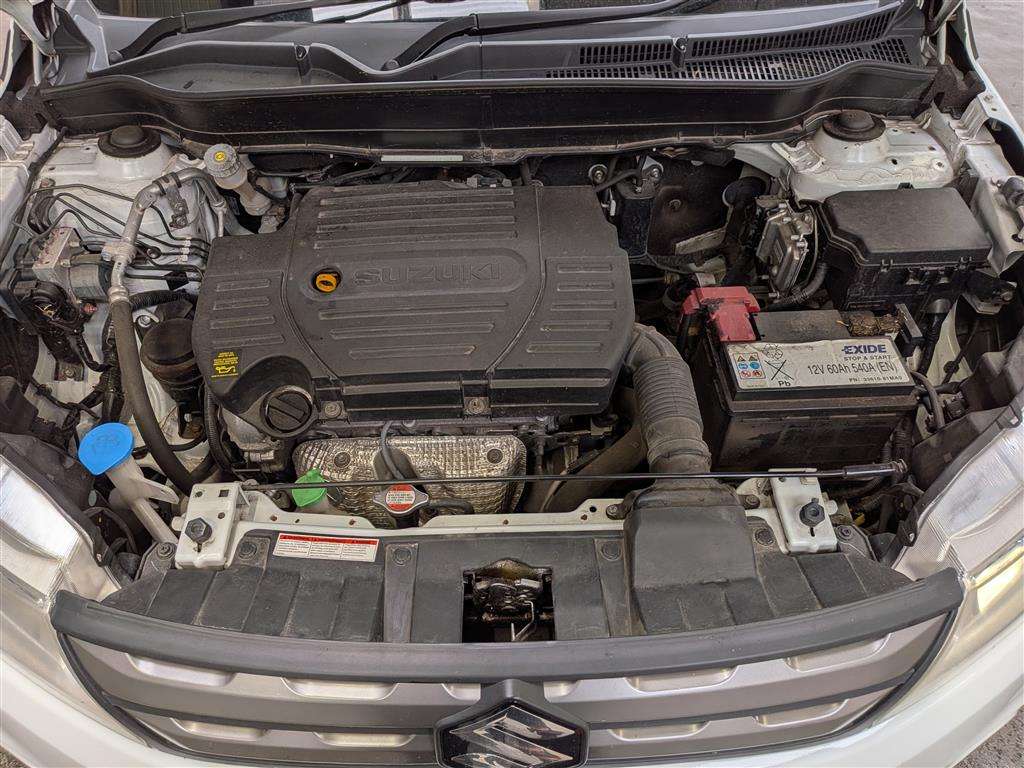 <p>2015 SUZUKI VITARA SZ-T</p>